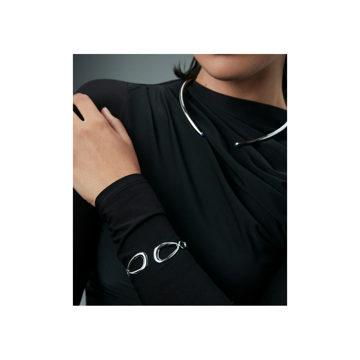 Collar Viceroy choker rígido de acero plateado con piedras naturales 75421C01000