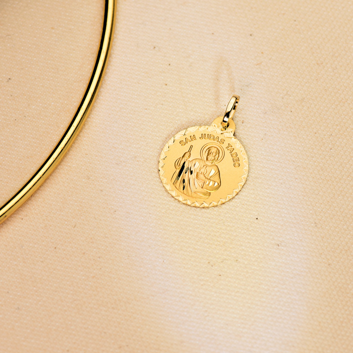 18K MEDALLA ORO AMARILLO SAN JUDAS TADEO TALLA CRUZADA 20 MM