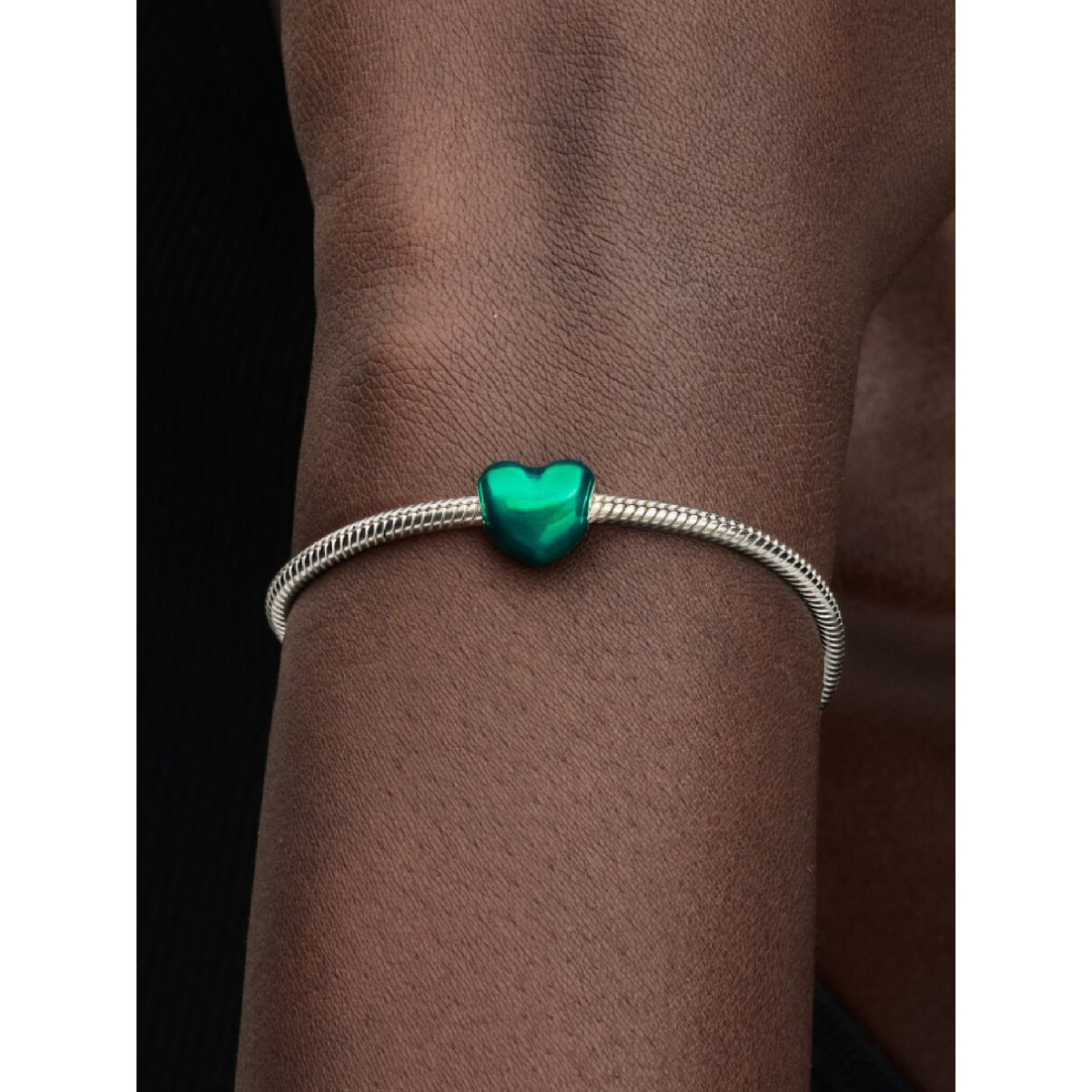 Charm Corazón Metálico Verde 793337C07