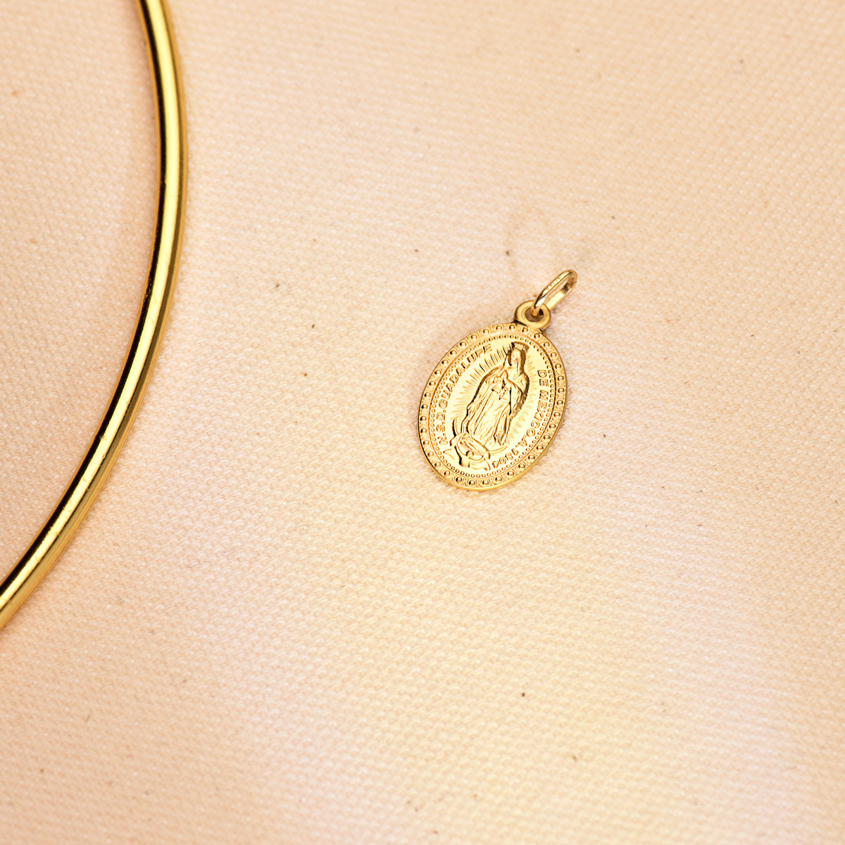 18K ESCAPULARIO ORO AMARILLO VIRGEN DE GUADALUPE 23X15 MM