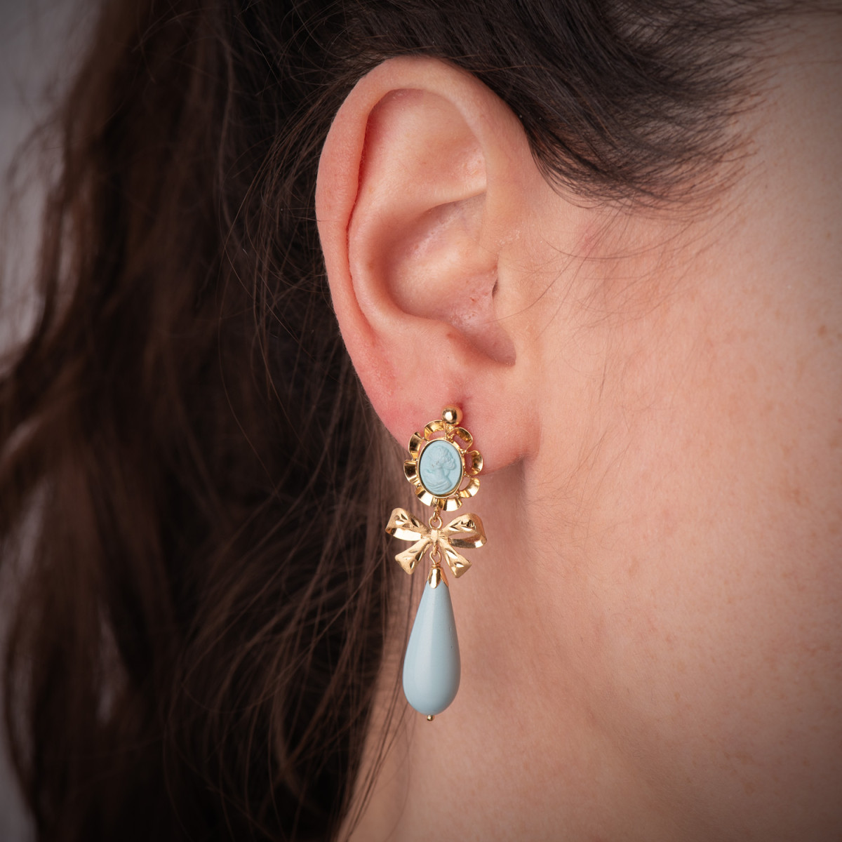 18K PENDIENTES CUBANAS ORO AMARILLO TURQUESA CAMAFEO 42X13 MM. CIERRE CATALÁN