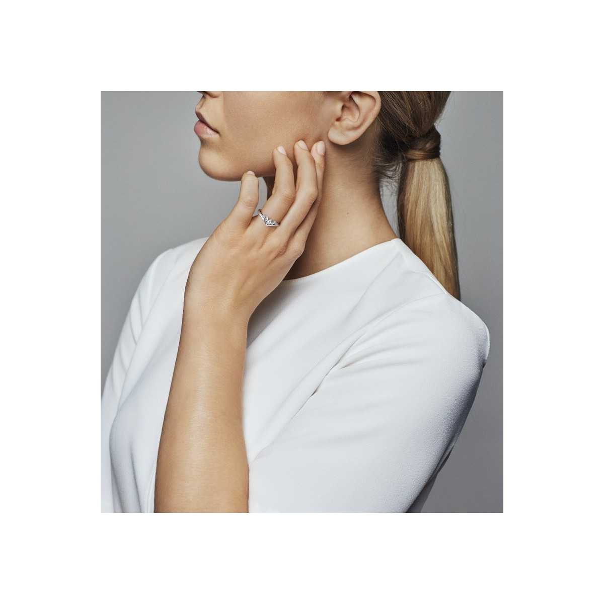 Anillo Pandora Tiara Circonitas Lagrima - 199109C01