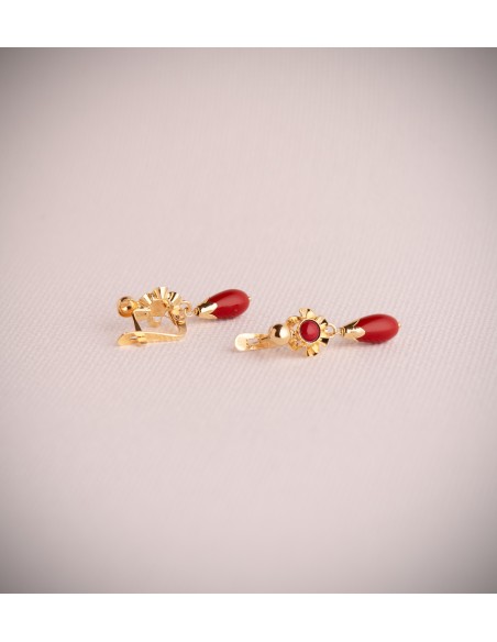 18K PENDIENTES ORO AMARILLO CUBANAS  LAGRIMA CORALINA. MEDIDA: 22X7 MM. CIERRE CATALAN