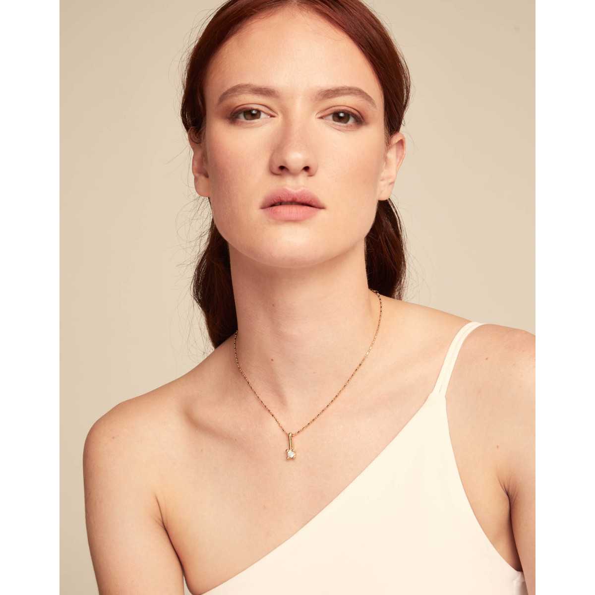 Colgante Uno de 50  Divine. Bañado en oro de 18k COL1916BLNORO0U